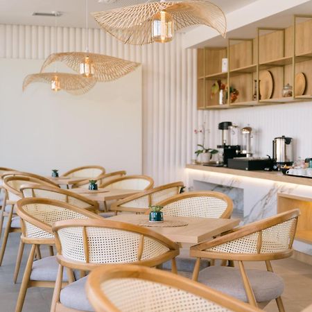Hotel Teuta Ulcinj Kültér fotó