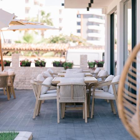Hotel Teuta Ulcinj Kültér fotó